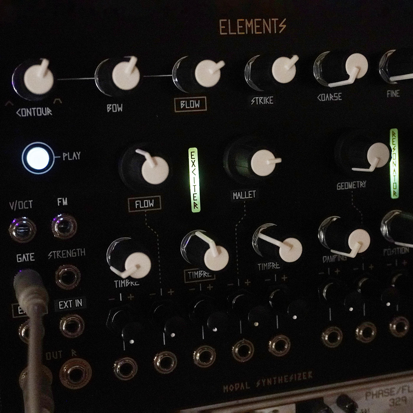 Mutable Instruments Elements クローン Mutable Instruments Elements (clone) – PATCHPARTY